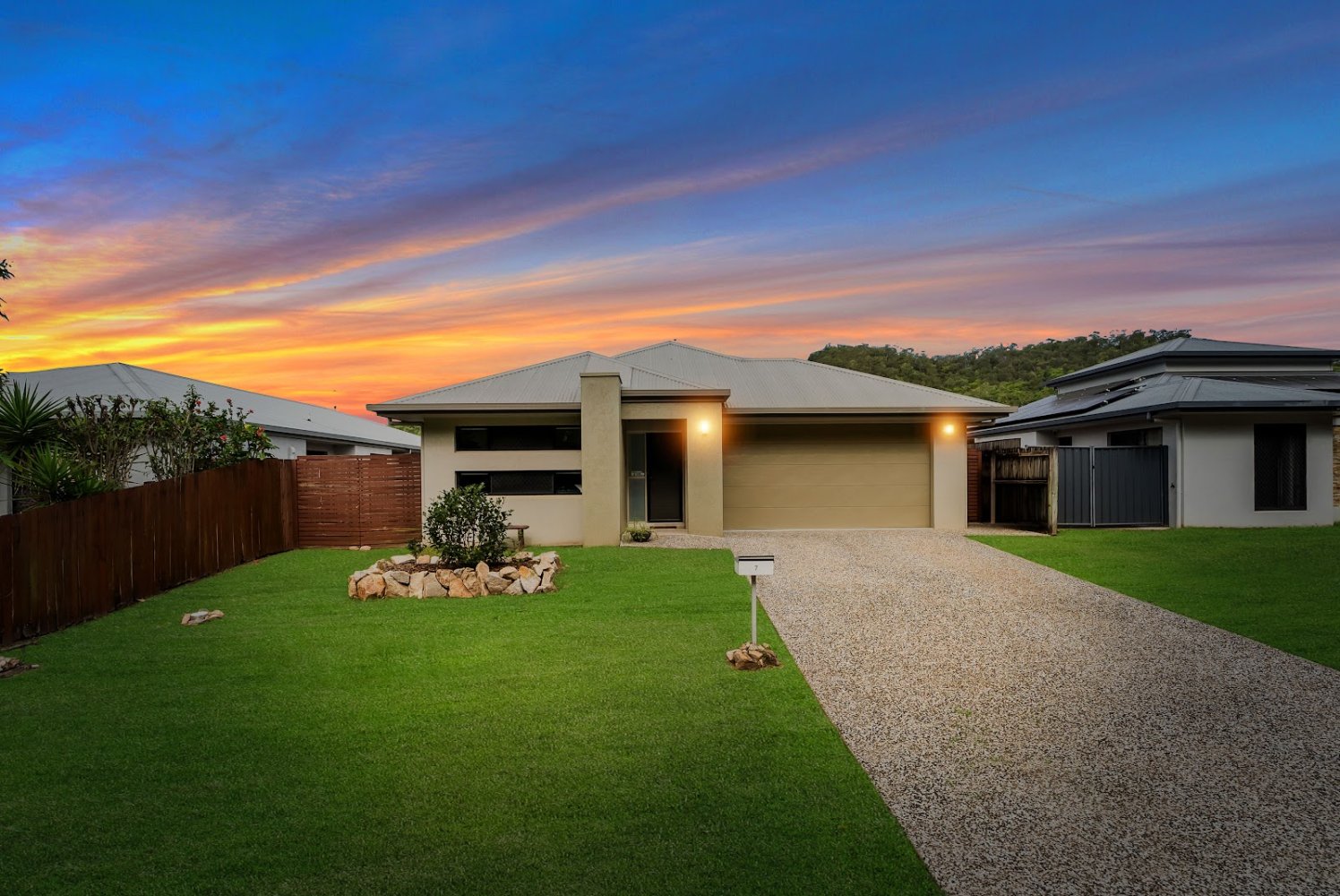 Дом с 4 спальнями в Edmonton, Австралия № 270