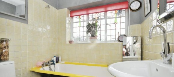 5 bedrooms House in Beckenham, United Kingdom No. 1228 13