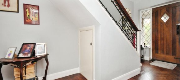 5 bedrooms House in Beckenham, United Kingdom No. 1228 5