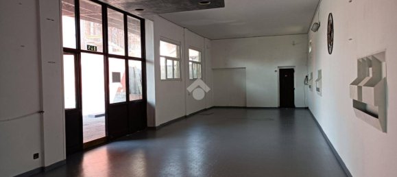450m² Commercial property in Caronno Pertusella, Italy No. 262511 14