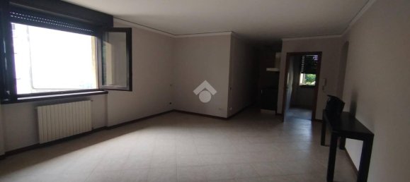 450m² Commercial property in Caronno Pertusella, Italy No. 262511 13