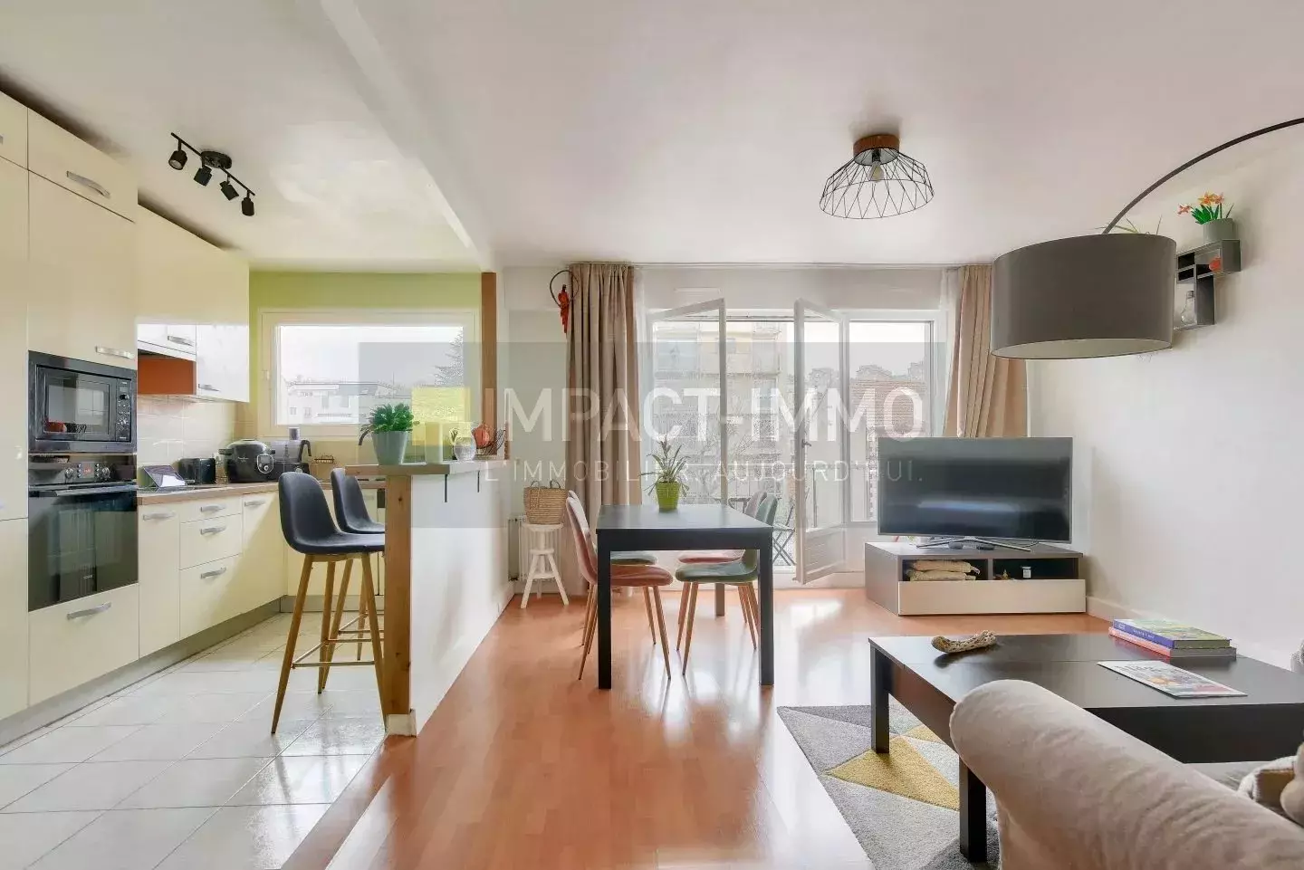 2 bedrooms Apartment in Puteaux, France No. 118070