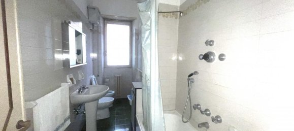 6 rooms Apartment in Rome, Italy No. 9278 17