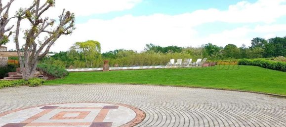 7 rooms Villa in Suno, Italy No. 65710 6