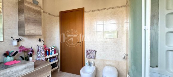 2 Schlafzimmer Wohnung in Rozzano, Italy, Nr. 263576 10