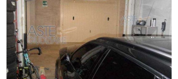 28m² Garage in Alessandria, Italy No. 263725 4