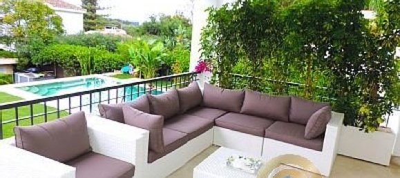 6 bedrooms Villa in Marbella, Spain No. 9922 5