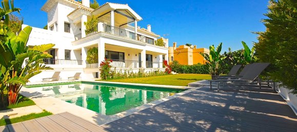 6 bedrooms Villa in Marbella, Spain No. 9922 7