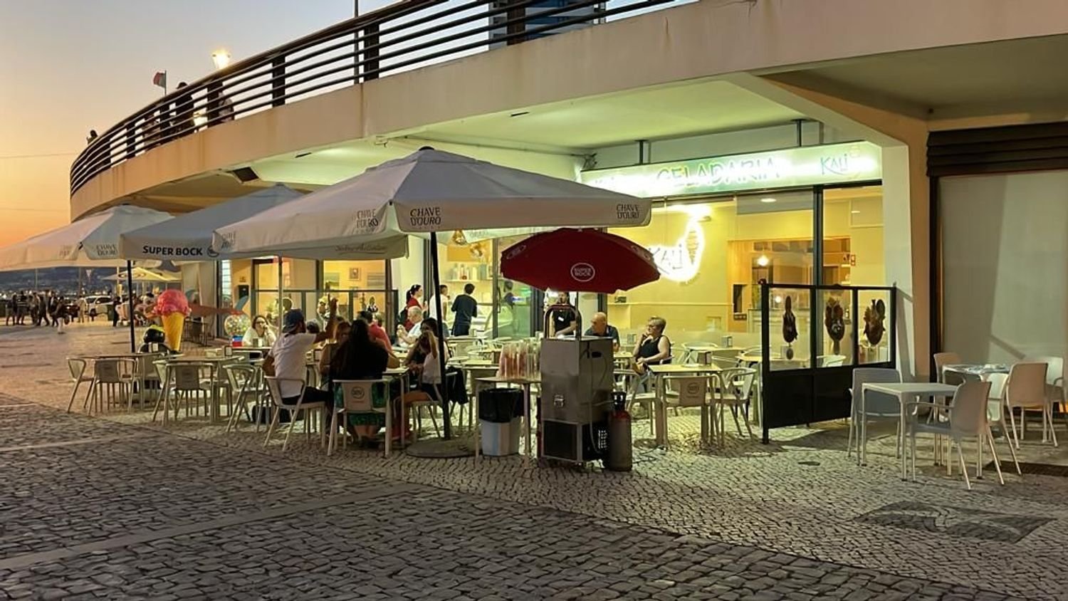 95m² Commercial property in Figueira da Foz, Portugal No. 189892