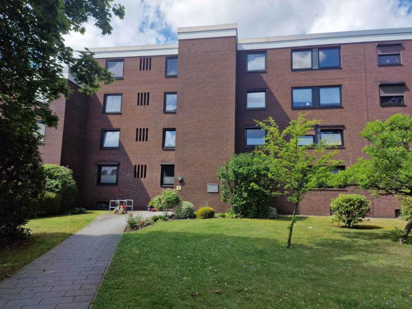 Apartamento de 4 habitaciónes en Stormarn, Germany No. 336813