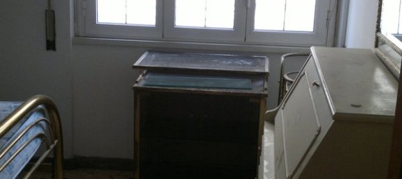 8 rooms Apartment in Rome, Italy No. 255976 4