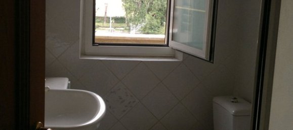 8 rooms Apartment in Rome, Italy No. 255976 14