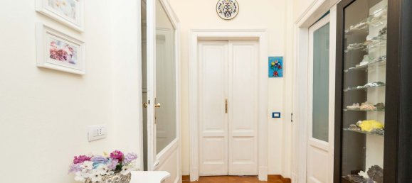 Apartamento T3 em Milan, Italy N.º 362720 10