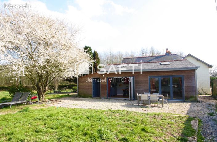 2 bedrooms House in Mayenne, France No. 304430