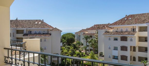 2 bedrooms Apartment in Marbella, Spain No. 135645 3