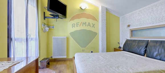 5 rooms Villa in Monza, Italy No. 286170 44