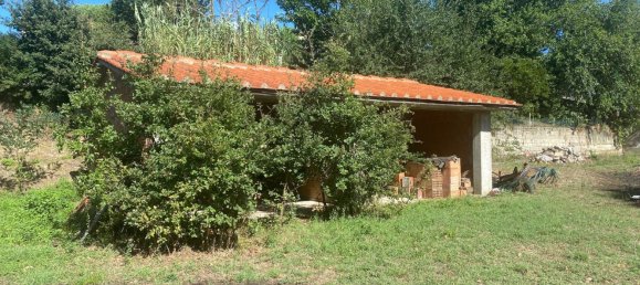 Casa de 10 habitaciónes en Arezzo, Italy No. 52103 6