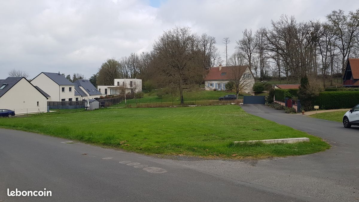  قطعة أرض في Ballan-Mire, France رقم 327719