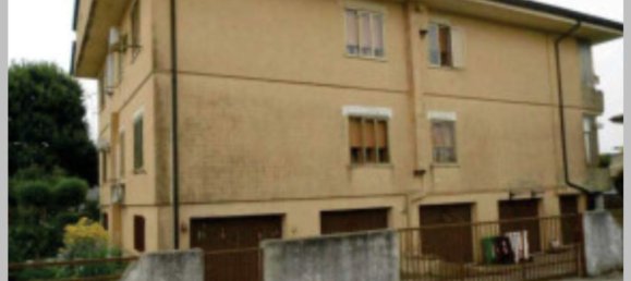 4 bedrooms Apartment in Lendinara, Italy No. 314322 24