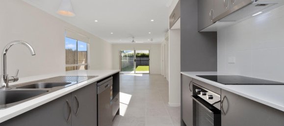 4 Schlafzimmer Haus in Morayfield, Australia, Nr. 214 3