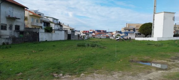 7376m² Land in Matosinhos, Portugal No. 124373 15