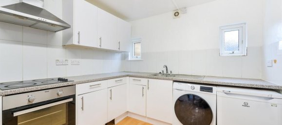 3 Schlafzimmer Haus in London, United Kingdom, Nr. 9882 4