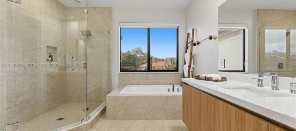 5 Schlafzimmer Villa in Miami, USA, Nr. 615459 28