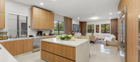 5 Schlafzimmer Villa in Miami, USA, Nr. 615459 12