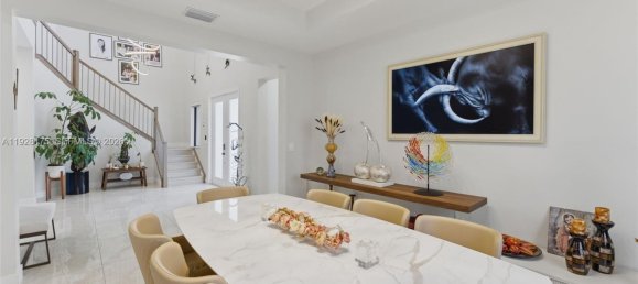 5 Schlafzimmer Villa in Miami, USA, Nr. 615459 9