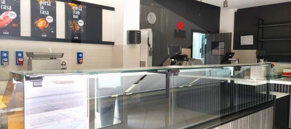 3 rooms Commercial property in Castellana Grotte, Italy No. 28462 4