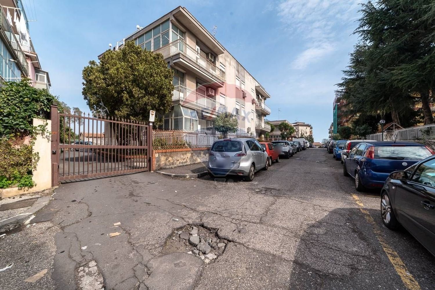 4 rooms Apartment in San Giovanni la Punta, Italy No. 138907