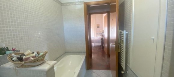 7 غرف نوم فيلا في Pomezia, Italy رقم 357044 21