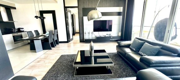 2 bedrooms Condo in Pattaya, Thailand No. 6160 8