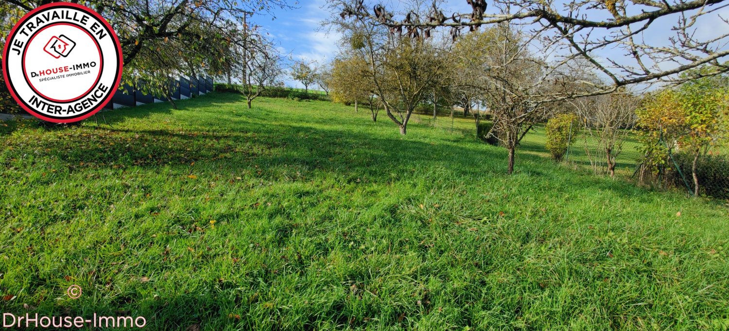  Land in Pierreville, France No. 48012