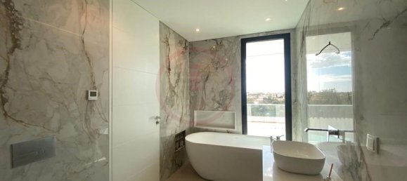 4 bedrooms House in Loule, Portugal No. 125695 12