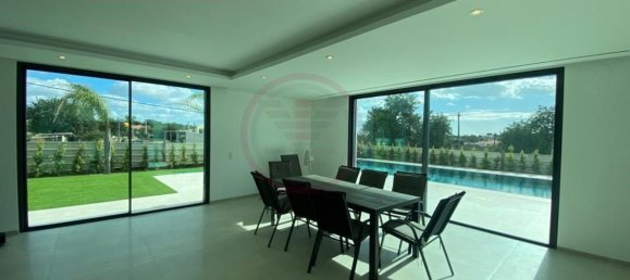 4 bedrooms House in Loule, Portugal No. 125695 8