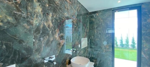 4 bedrooms House in Loule, Portugal No. 125695 9