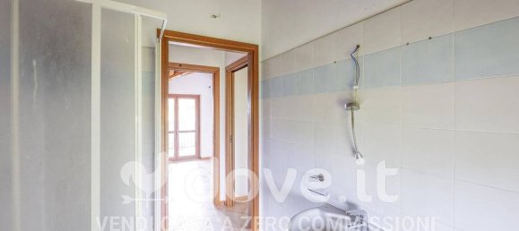 Apartamento T1 em Varano Borghi, Italy N.º 378779 17
