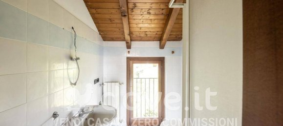Apartamento T1 em Varano Borghi, Italy N.º 378779 16