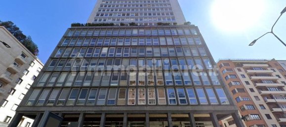 2 Schlafzimmer Wohnung in Milan, Italy, Nr. 347541 3