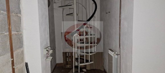 2 rooms Commercial property in Monza, Italy No. 75199 9