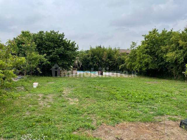 1 room Land in Vercelli, Italy No. 144625