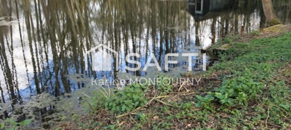 Land in Harly, France No. 67329 2