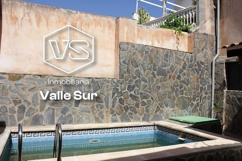 5 bedrooms House in Granada, Spain No. 219782