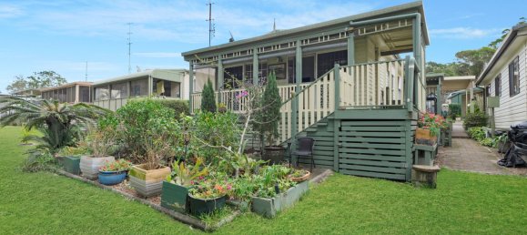 3 chambres Maison à Halekulani, Australia No. 574 11