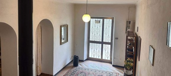 Casa de 10 dormitorios en Licciana Nardi, Italy No. 325167 9