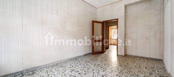 Квартира с 4 спальнями в Кальяри, Италия № 355604 3