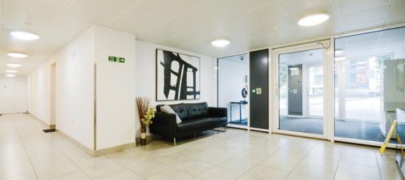 2 bedrooms Apartment in Edgware, United Kingdom No. 6363 9