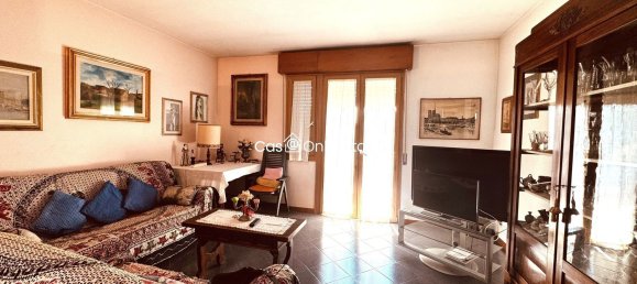 Apartamento de 5 habitaciónes en Prato, Italy No. 275484 3