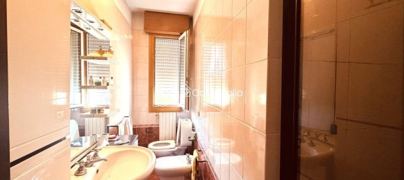 Apartamento de 5 habitaciónes en Prato, Italy No. 275484 20